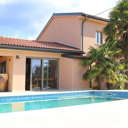 Ulika With Pool Nyaraló Malinska